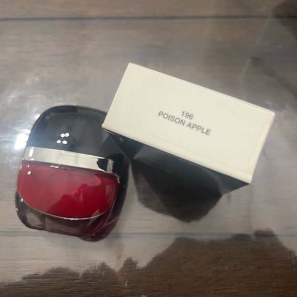 Marc Jacobs Glossy Red Poison Apple 196 Nail Lacquer Nail polish - Picture 3 of 3